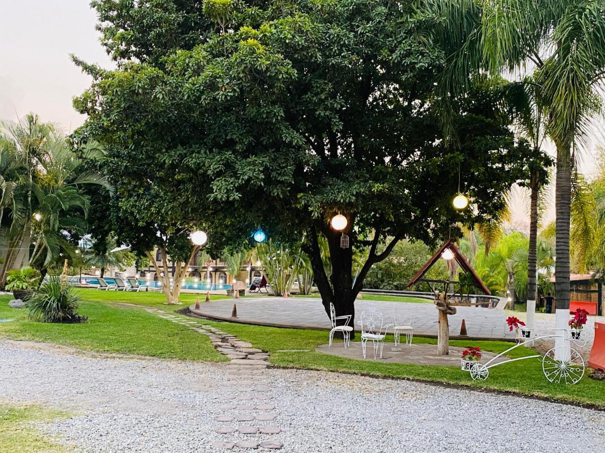 Hotel Posada El Encanto Xochitepec Exteriör bild