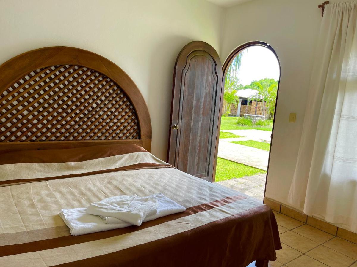 Hotel Posada El Encanto Xochitepec Exteriör bild